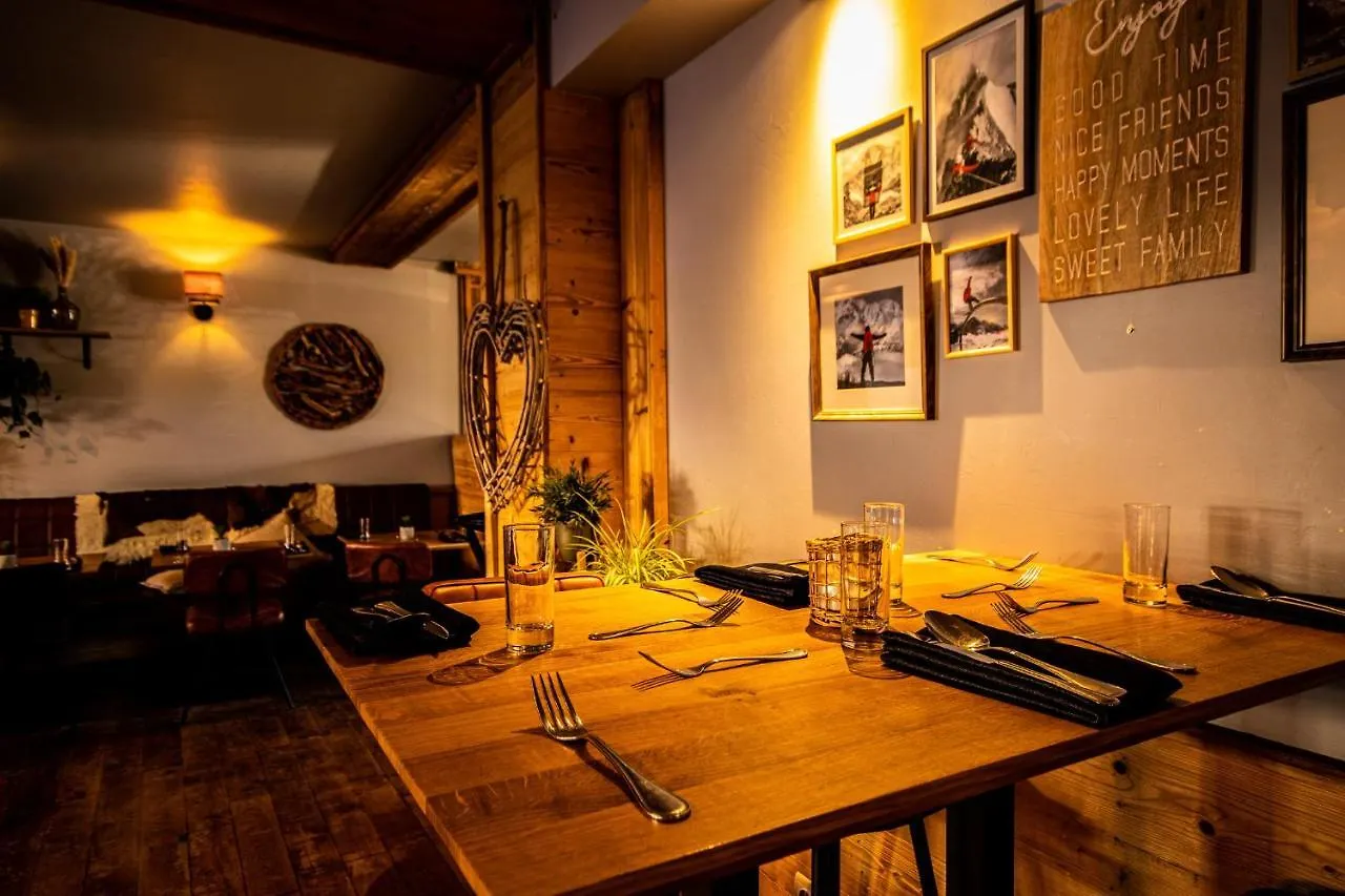 Hotel Le Sherpa Les Deux Alpes France