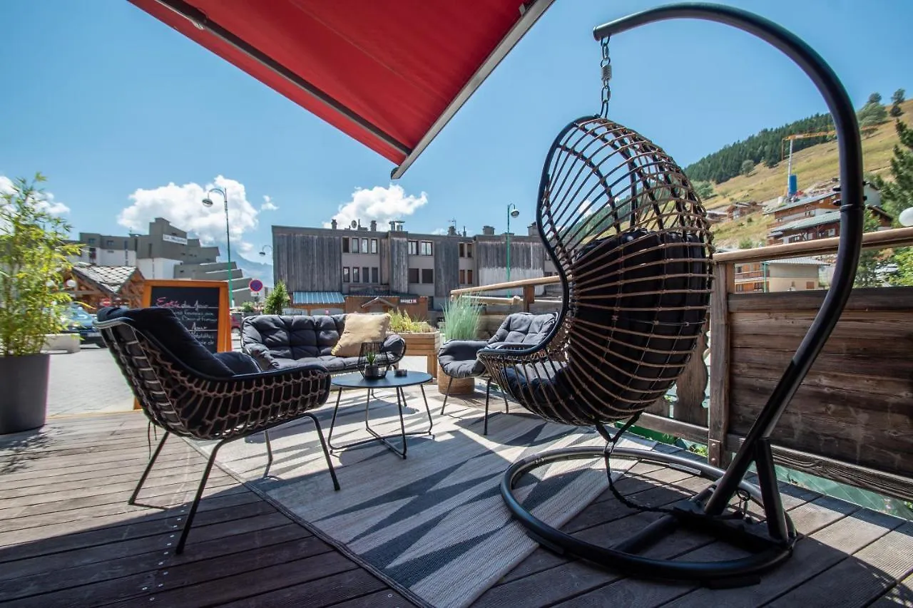 Hotel Le Sherpa Ле дез Альп 2*,