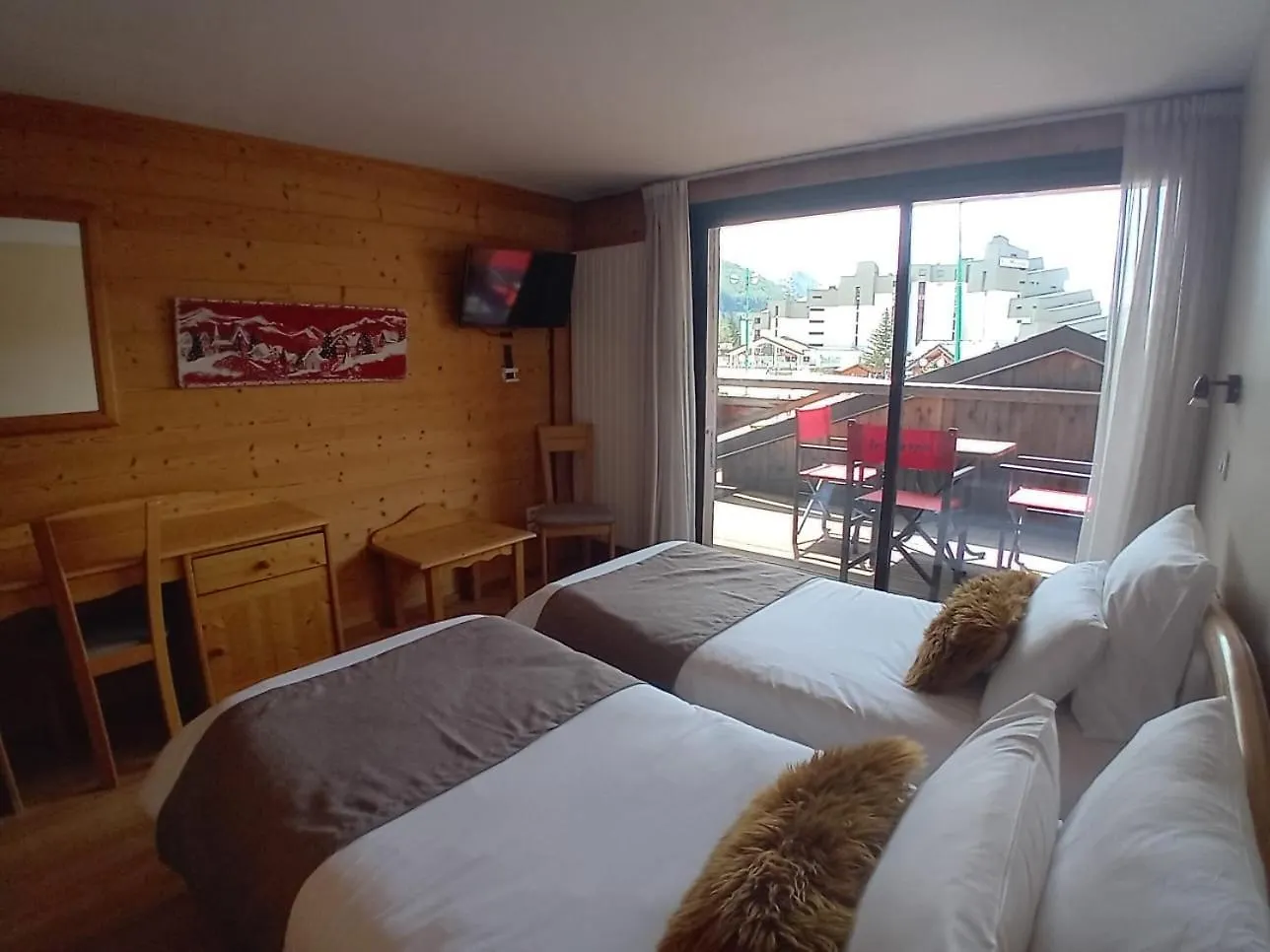 Hotel Le Sherpa Les Deux Alpes 2*,