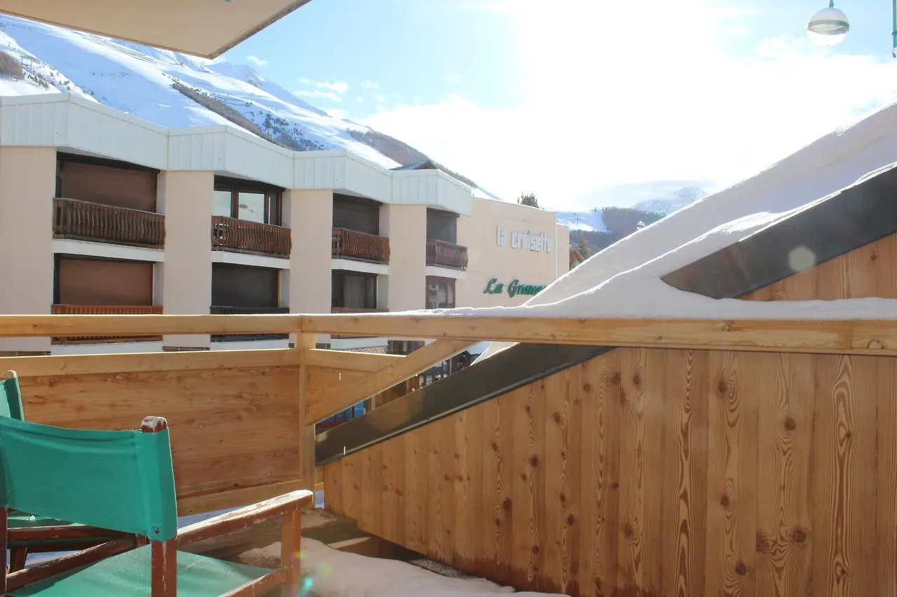 Hotel Le Sherpa Les Deux Alpes 2*,